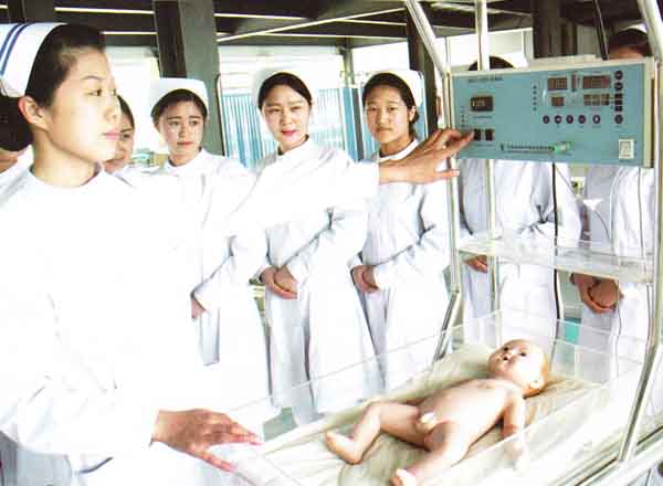 婴儿辐射台使用训练